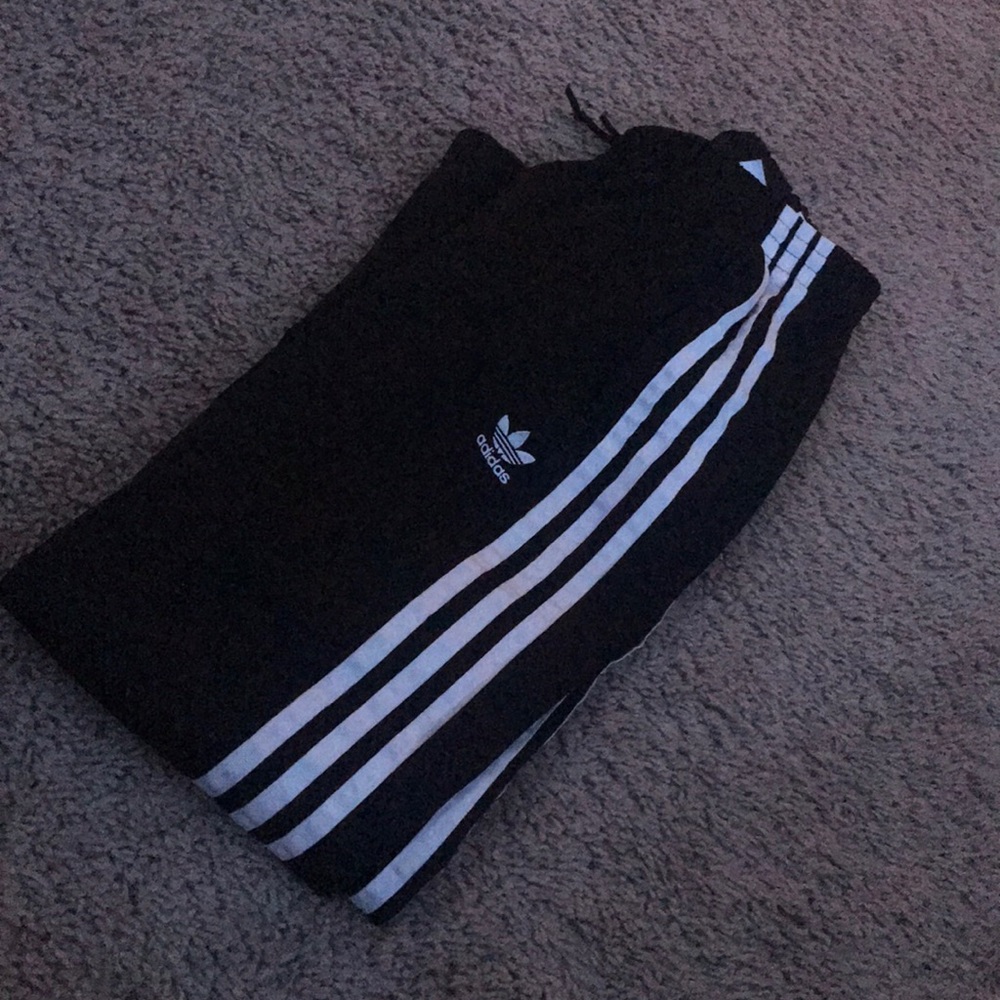 Adidas sweatpant joggers